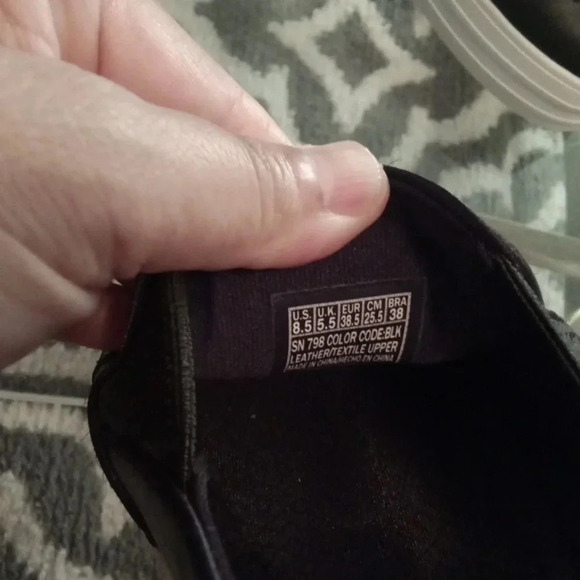 Skechers street air cooled memory foam size 8.5 women - Picture 6 of 6